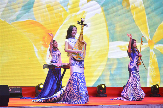 民樂(lè ).jpg